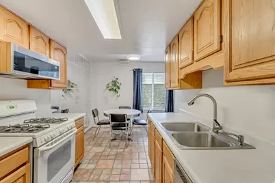 4759 S Pintail Ct, Millcreek, UT 84117 - Photo 8