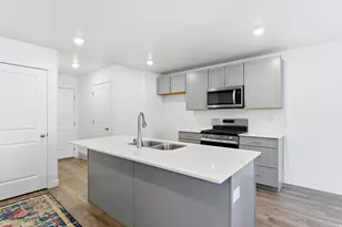 1721 E Eagle View Ln, Eagle Mountain, UT 84005 - Photo 8