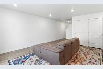 1721 E Eagle View Ln, Eagle Mountain, UT 84005 - Photo 4