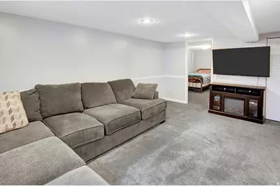 5342 S 2200 W, Roy, UT 84067 - Photo 18