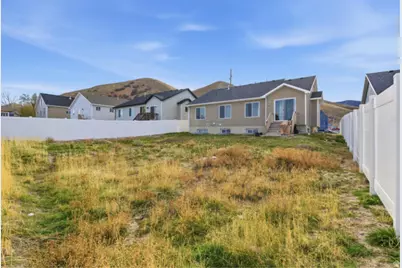 562 W 900 S, Tooele, UT 84074 - Photo 16