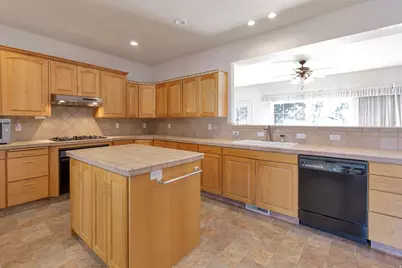 290 E 450 S, Hyde Park, UT 84318 - Photo 12