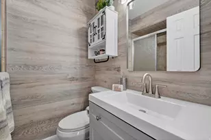 9144 S Jefferson Pl, Sandy, UT 84070 - Photo 14