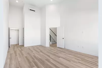 1843 W Burke Ln #103, Farmington, UT 84025 - Photo 4