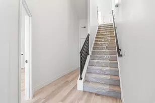 1843 W Burke Ln, Farmington, UT 84025 - Photo 2