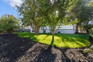 8657 S 910 E, Sandy, UT 84094 - Photo 34