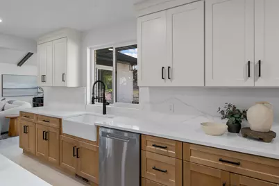 2271 E Alta Canyon Dr S, Sandy, UT 84093 - Photo 14