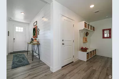 3022 S Shoreline Dr S, Syracuse, UT 84075 - Photo 10