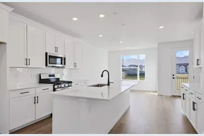 12682 S Lincoln Peak Ln #113, Herriman, UT 84096 - Photo 4