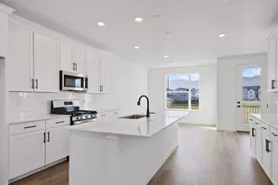 12682 S Lincoln Peak Ln, Herriman, UT 84096 - Photo 4