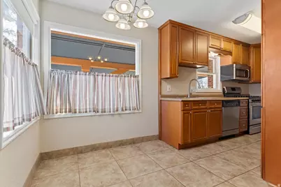 119 W 5878 S, Murray, UT 84107 - Photo 6