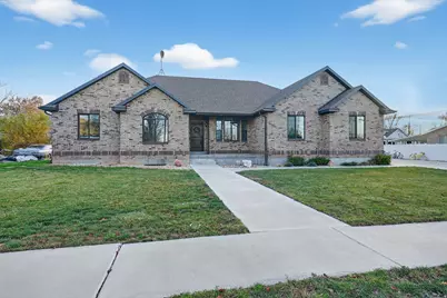 168 E 600 N, Nephi, UT 84648 - Photo 1