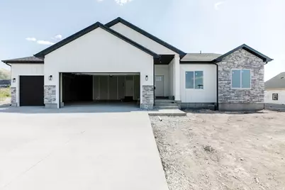 124 N 1140 E, Hyde Park, UT 84318 - Photo 1