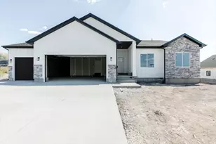 124 N 1140 E, Hyde Park, UT 84318 - Photo 1