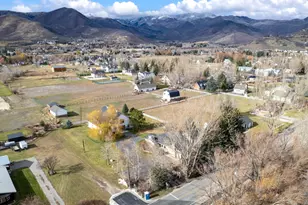 623 N Center St, Midway, UT 84049 - Photo 52