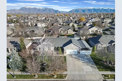 1958 N 2750 W, Clinton, UT 84015 - Photo 10