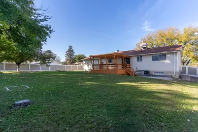 1451 W Bluemont Dr S, Taylorsville, UT 84123 - Photo 8