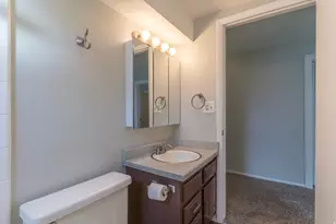 1451 W Bluemont Dr S, Taylorsville, UT 84123 - Photo 46