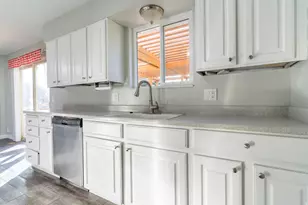 1451 W Bluemont Dr S, Taylorsville, UT 84123 - Photo 24