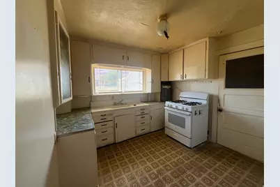 94 E 100 N, Moab, UT 84532 - Photo 14