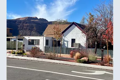 94 E 100 N, Moab, UT 84532 - Photo 4