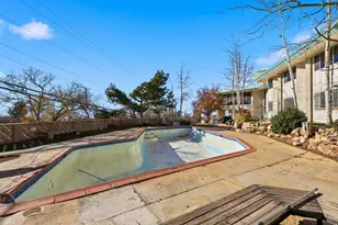 2790 E Lancaster Dr S, Salt Lake City, UT 84108 - Photo 52