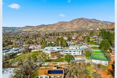 2790 E Lancaster Dr S, Salt Lake City, UT 84108 - Photo 6