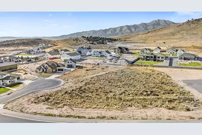 9709 N Hibiscus Ln #718, Eagle Mountain, UT 84005 - Photo 8