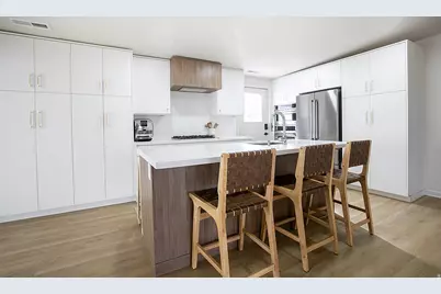 2118 E Terra Linda Dr, Holladay, UT 84124 - Photo 10