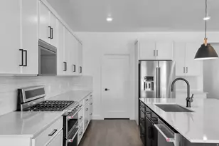 4425 N Braiken Ridge Dr, Lehi, UT 84048 - Photo 4