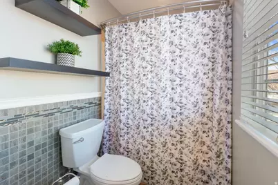 5527 W Caliente Dr, West Jordan, UT 84081 - Photo 16