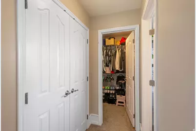 5527 W Caliente Dr, West Jordan, UT 84081 - Photo 18