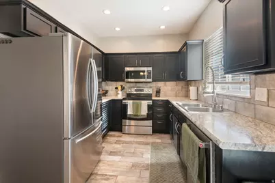 5527 W Caliente Dr, West Jordan, UT 84081 - Photo 6