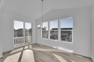 8655 N Halloran Ct, Lake Point, UT 84074 - Photo 8