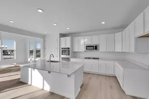 8655 N Halloran Ct, Lake Point, UT 84074 - Photo 4