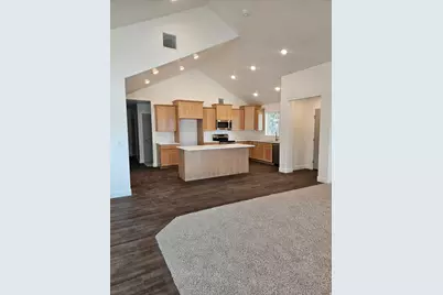 208 E 850 N #A, Tooele, UT 84074 - Photo 8