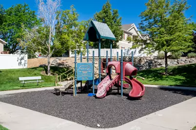 1052 S Canyon Meadows Dr #4, Provo, UT 84606 - Photo 14