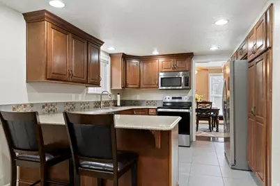 1512 Cherry Blossom Dr, Farmington, UT 84025 - Photo 12