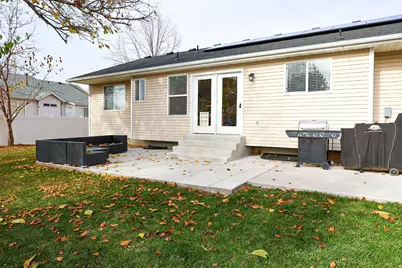 943 W 60 N, Layton, UT 84041 - Photo 26