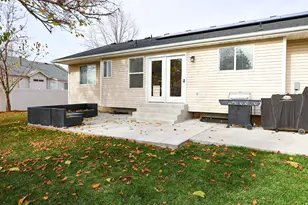 943 W 60 N, Layton, UT 84041 - Photo 26