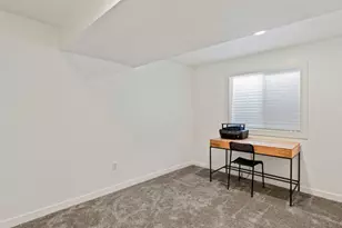 943 W 60 N, Layton, UT 84041 - Photo 20