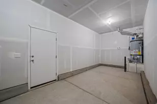 1904 S Cyclone Dr, Washington, UT 84780 - Photo 16