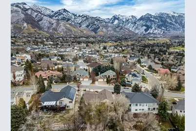 7970 S Grand Vista Way E, Cottonwood Heights, UT 84121 - Photo 44