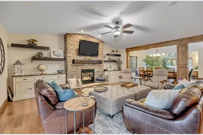 7970 S Grand Vista Way E, Cottonwood Heights, UT 84121 - Photo 14