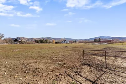 560 S 8600 E, Huntsville, UT 84317 - Photo 56