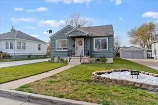 13 Yale Dr, Ogden, UT 84405 - Photo 2