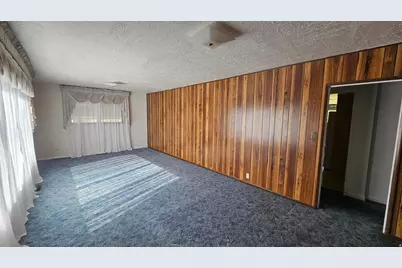 2078 W 5600 S, Roy, UT 84067 - Photo 14