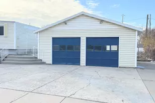 2184 S Sorrento Dr, Woods Cross, UT 84087 - Photo 2