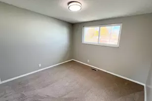 2184 S Sorrento Dr, Woods Cross, UT 84087 - Photo 10