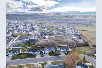 817 W 70 N, Hyrum, UT 84319 - Photo 24